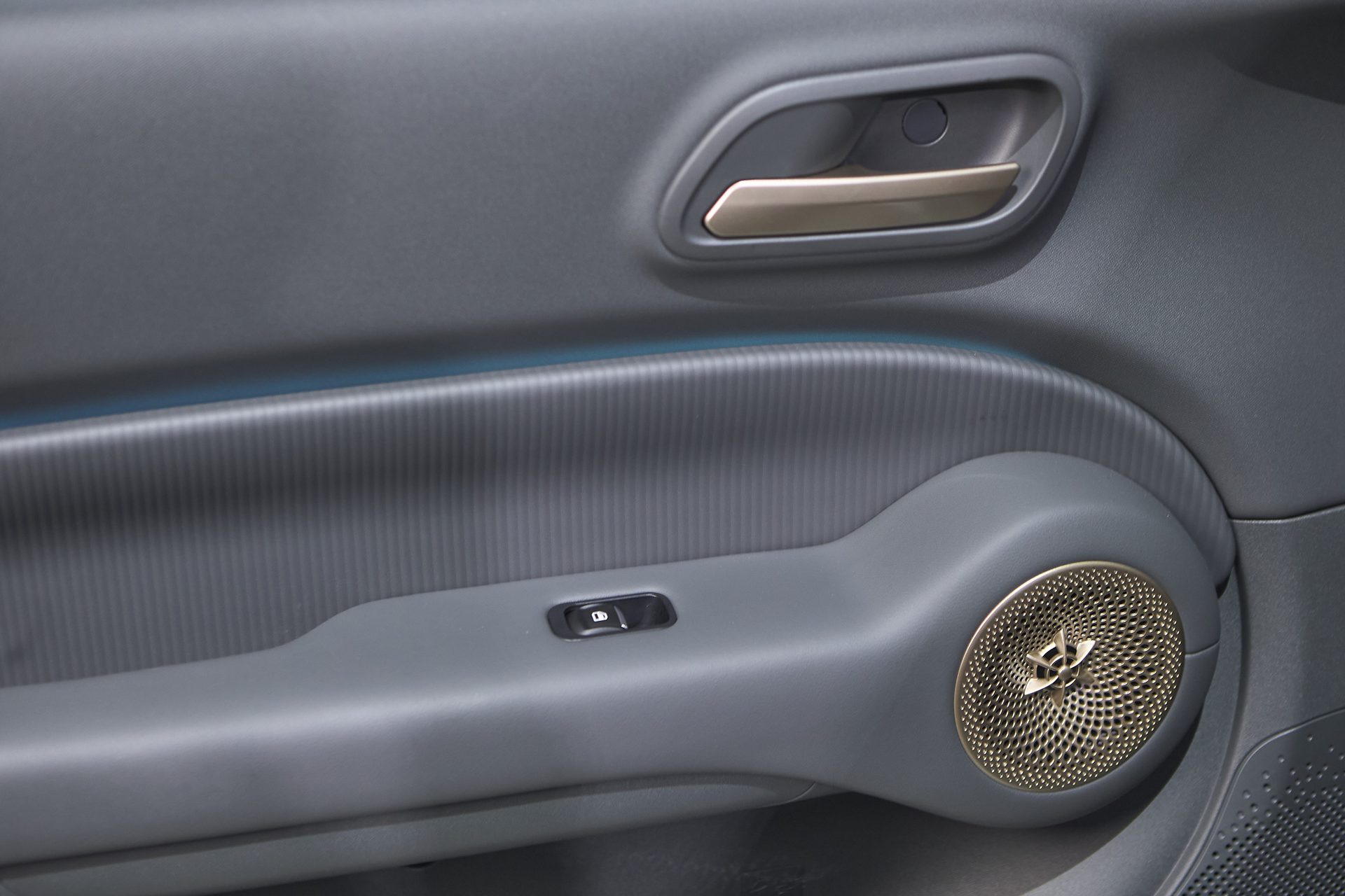 รูปภาพ จีดับบลิวเอ็ม โอร่า GWM ORA 5 HEV ULTRA ปี 2026