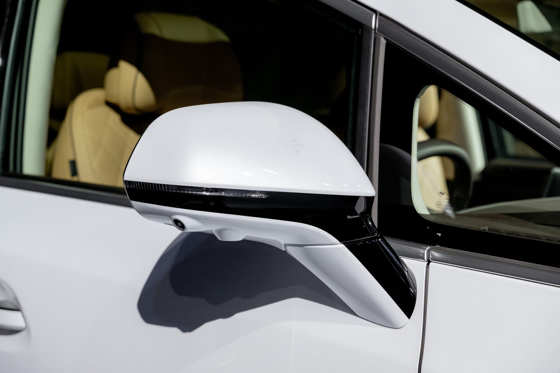 รูปภาพ เดนซ่า Denza D9 Premium ปี 2024