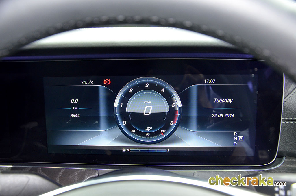 รูปภาพ เมอร์เซเดส-เบนซ์ Mercedes-benz E-Class E 220 D AMG Dynamic ปี 2016