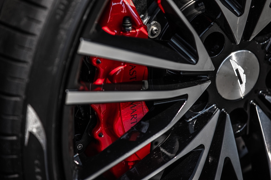 รูปภาพ แอสตัน มาร์ติน Aston Martin DBS Superleggera Coupe ปี 2021