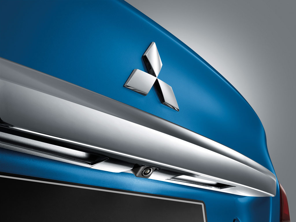 รูปภาพ มิตซูบิชิ Mitsubishi Attrage GLS Ltd. CVT ปี 2013