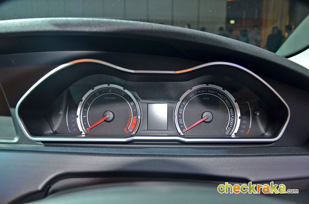 รูปภาพ เอ็มจี MG 6 1.8 D Turbo DCT ปี 2015