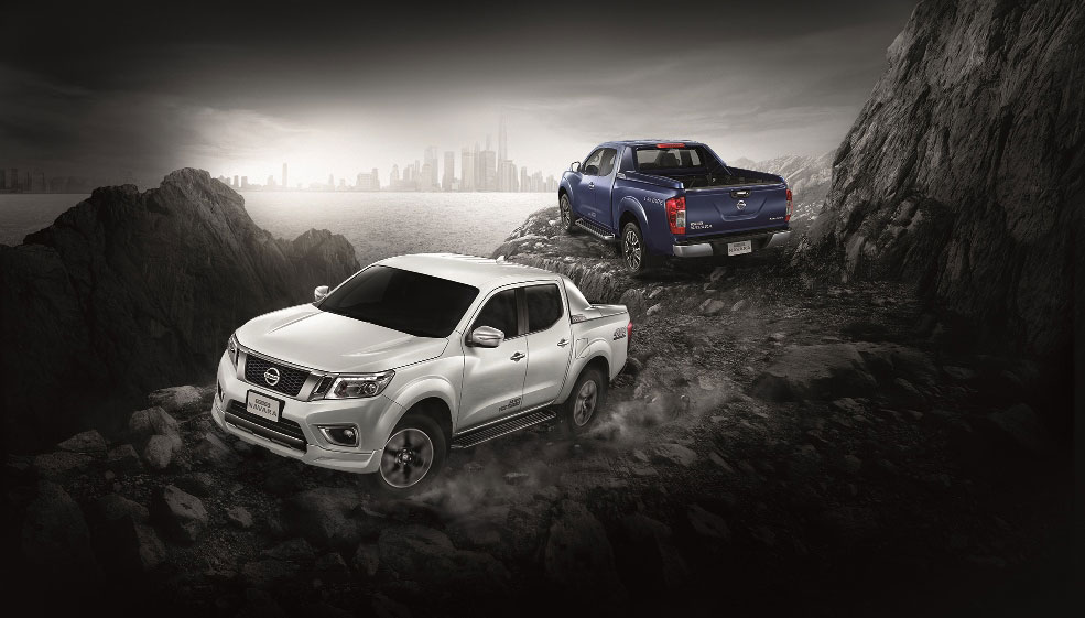 Nissan Navara NP300 King Cab Calibre EL Sportech 6MT นิสสัน นาวาร่า ปี 2015 : ภาพที่ 3