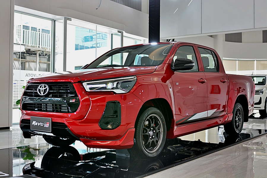 รูปภาพ โตโยต้า Toyota Revo GR Sport 2.8 AT Lo-Floor ปี 2022