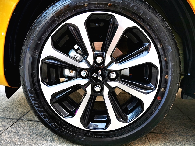 Mitsubishi Mirage SMART CVT มิตซูบิชิ มิราจ ปี 2019 : ภาพที่ 9