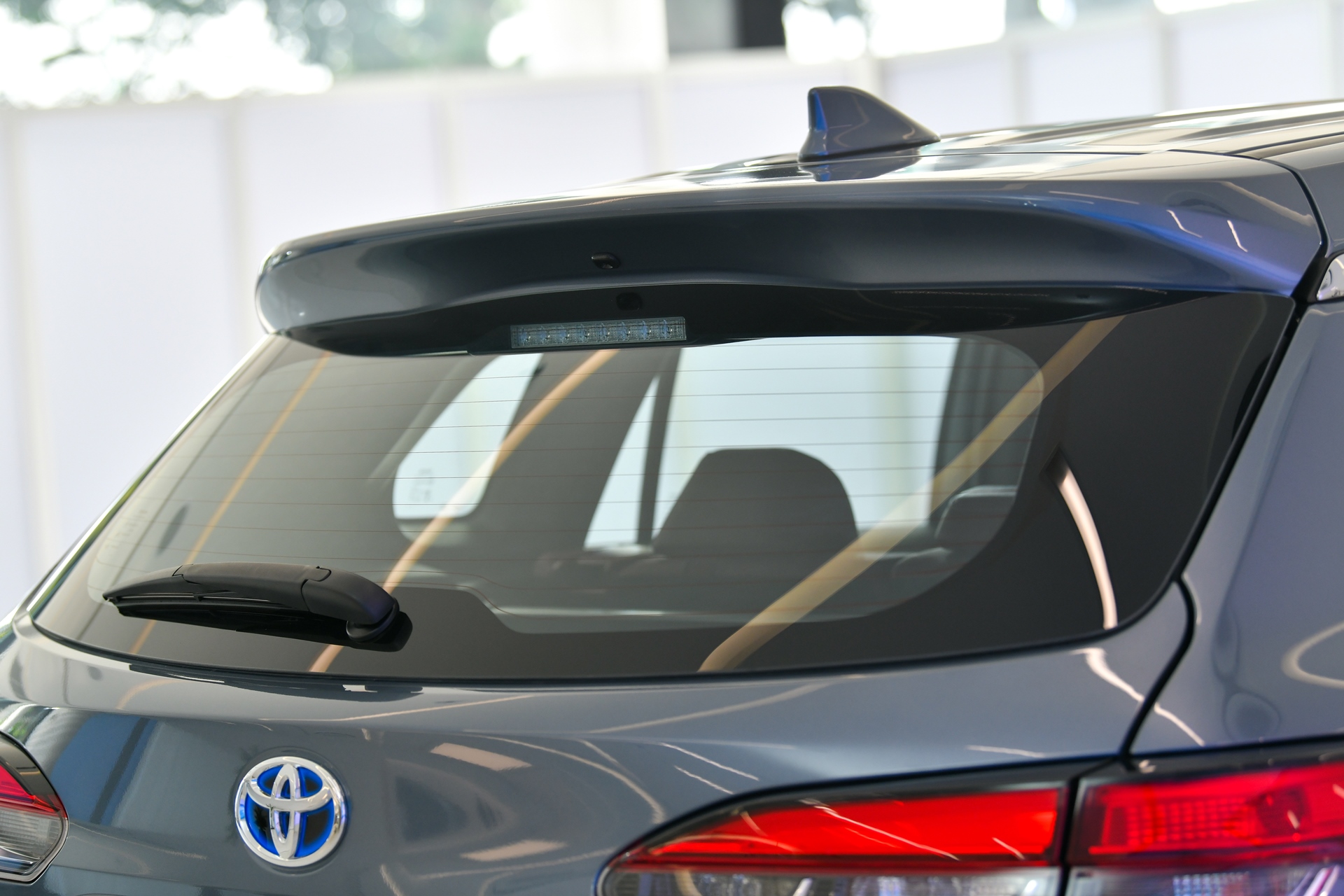 รูปภาพ โตโยต้า Toyota Corolla Cross HEV Premium ปี 2024