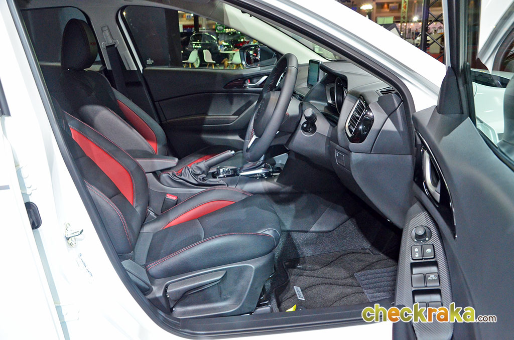 รูปภาพ มาสด้า Mazda 3 2.0 Sports Racing Series ปี 2015