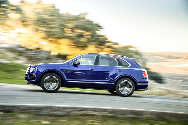 Bentley Bentayga W12 เบนท์ลี่ย์ เบนเทย์ก้า ปี 2017 : ภาพที่ 2