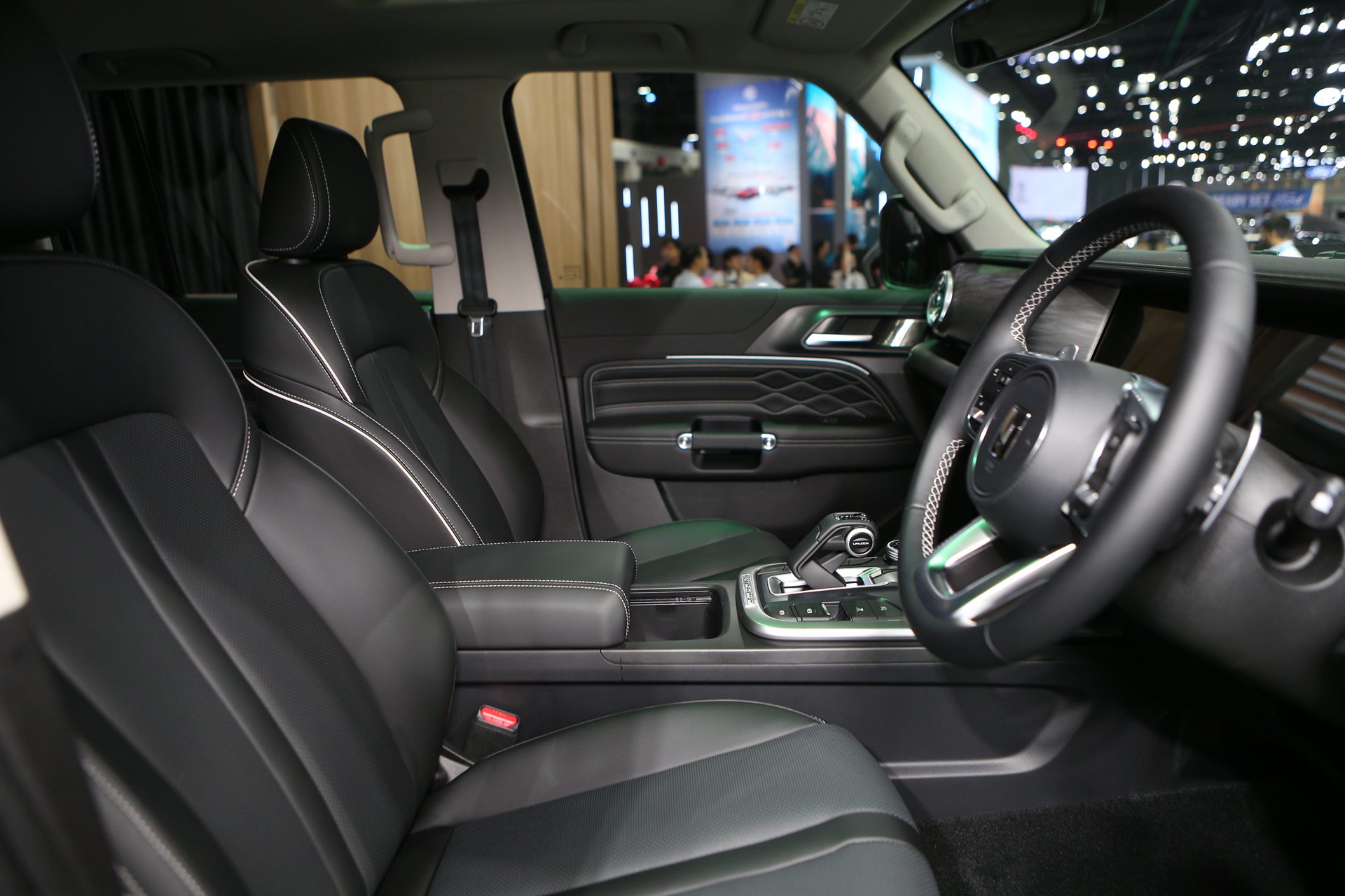 รูปภาพ จีดับบลิวเอ็ม แทงค์ GWM Tank 300 Diesel 2.4T Forest Phantom ปี 2026