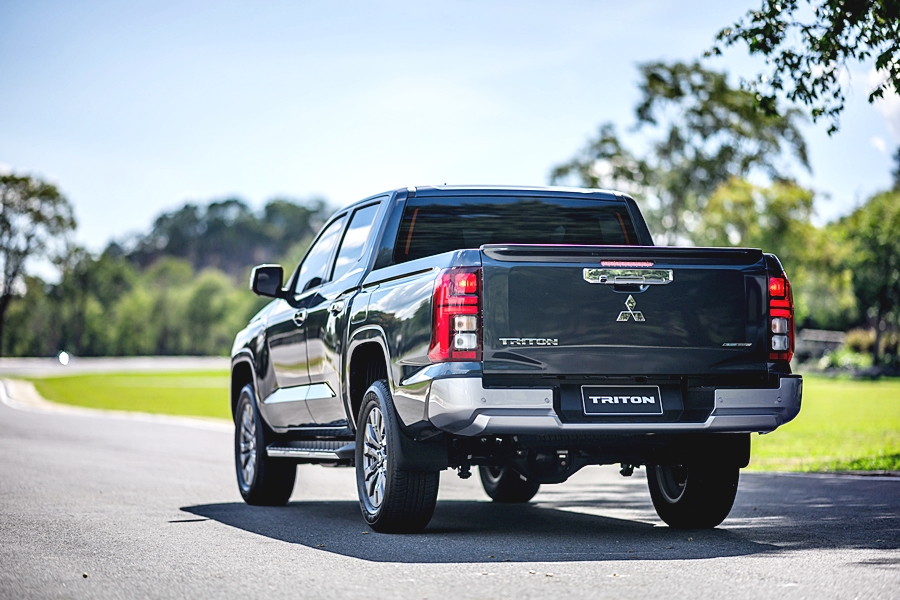 รูปภาพ มิตซูบิชิ Mitsubishi Triton Double Cab Plus 2.4 ULTRA ปี 2023