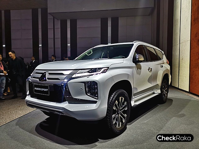 Mitsubishi Pajero Sport GT-Premium 4WD มิตซูบิชิ ปาเจโร่ สปอร์ต ปี 2019 : ภาพที่ 9