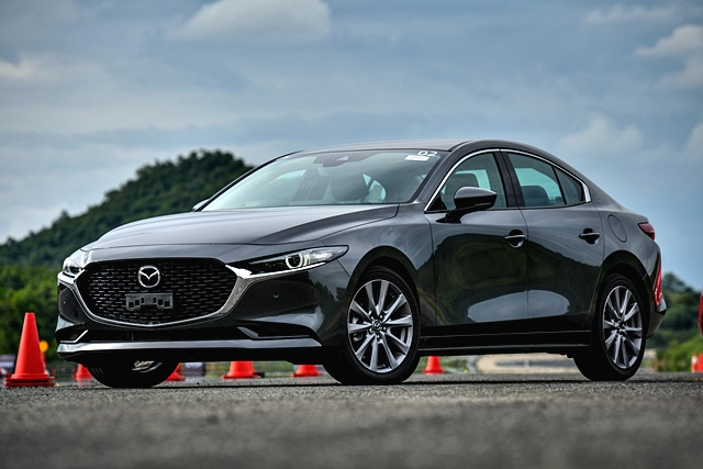 Mazda 3 2.0 S Sedan 2019 มาสด้า ปี 2019 : ภาพที่ 8