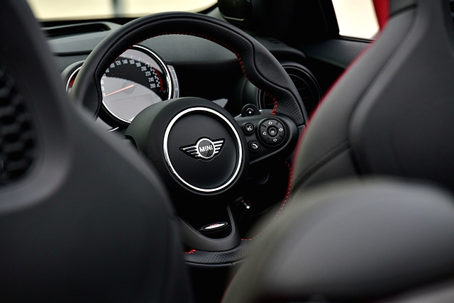 Mini John Cooper Works Convertible มินิ จอห์น คูเปอร์ เวิร์กส์ ปี 2021 : ภาพที่ 4