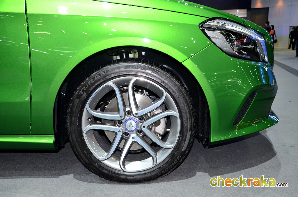 รูปภาพ เมอร์เซเดส-เบนซ์ Mercedes-benz A-Class A 180 Urban ปี 2015