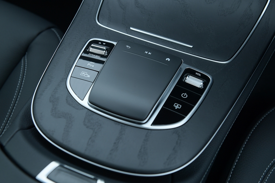 รูปภาพ เมอร์เซเดส-เบนซ์ Mercedes-benz E-Class E 300 e Avantgrade ปี 2021