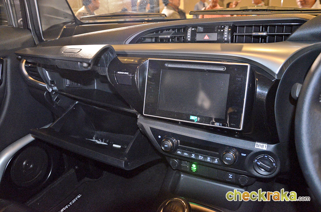 Thairung Transformer II Max-Maxi 2.8 4WD MT (9 และ 11 ที่นั่ง) ไทยรุ่ง ทรานส์ฟอร์เมอร์ส ทู ปี 2016 : ภาพที่ 12