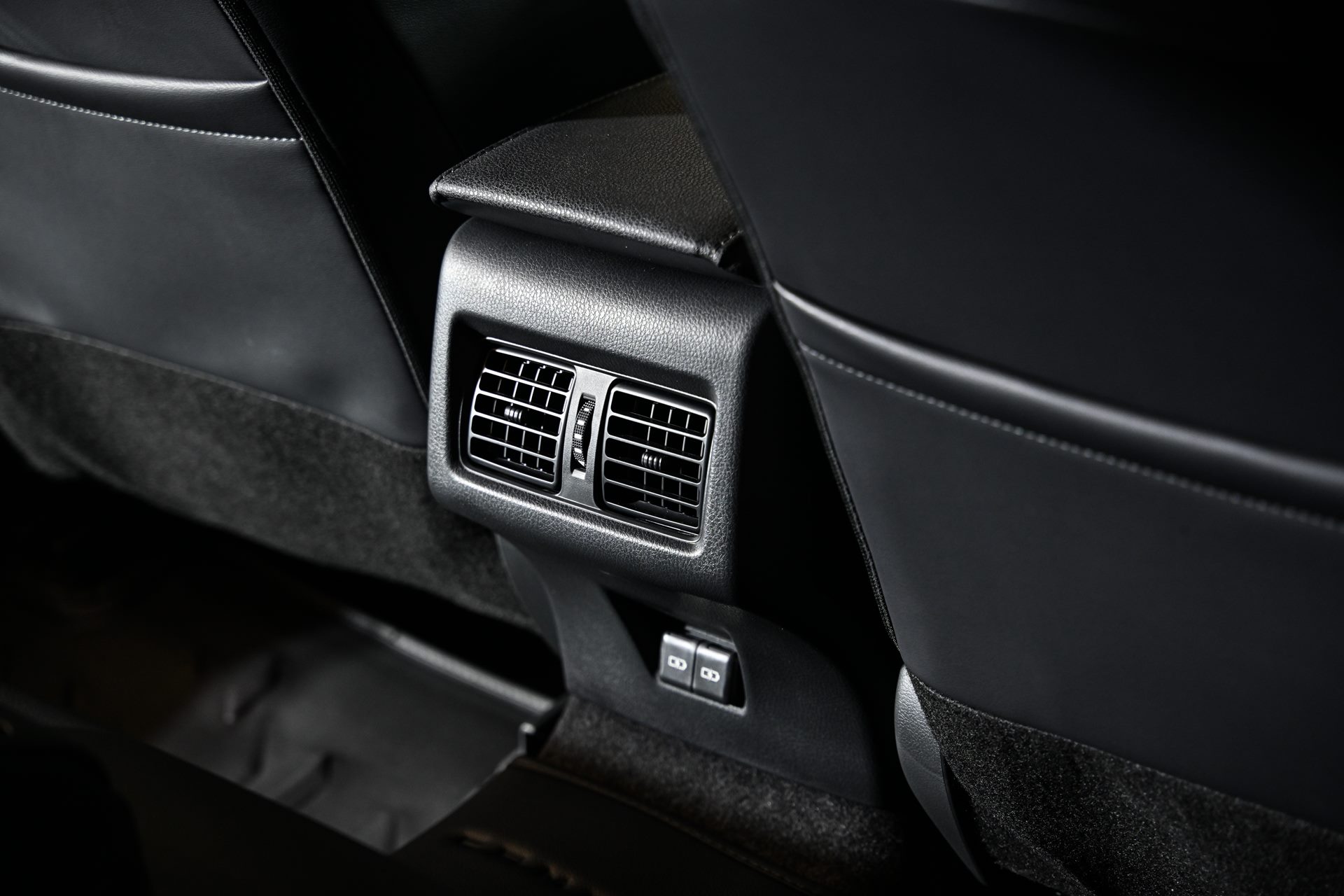 รูปภาพ โตโยต้า Toyota Camry HEV Premium ปี 2024