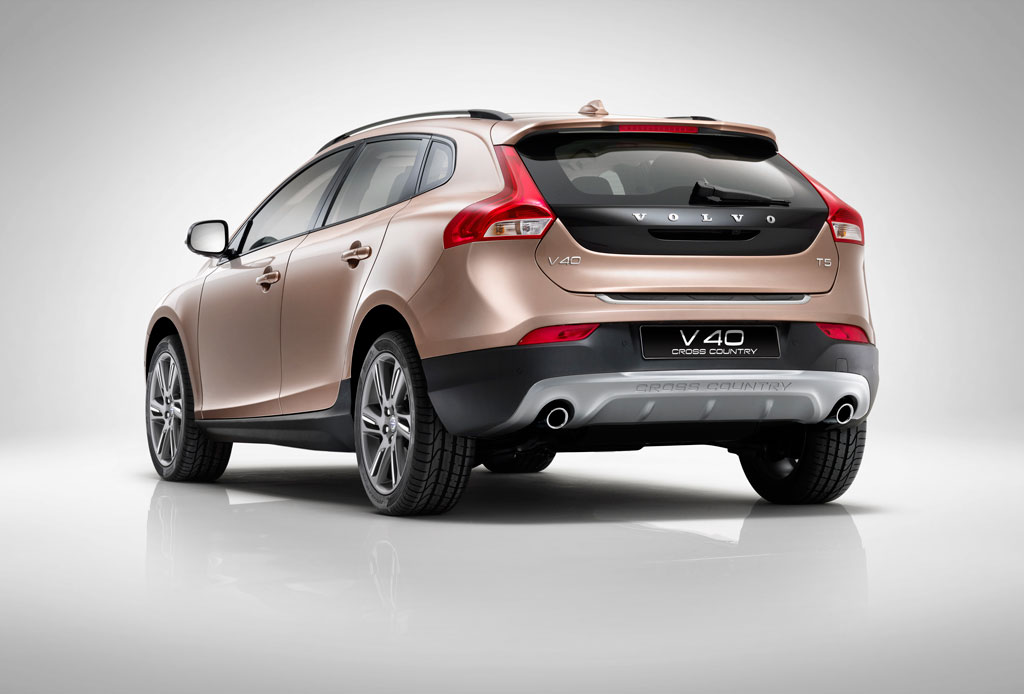 Volvo V40 D4 Cross Country วอลโว่ วี40 ปี 2016 : ภาพที่ 2