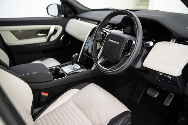 รูปภาพ แลนด์โรเวอร์ Land Rover Discovery Sport 1.5 Plug-in Hybrid HSE Plus ปี 2020