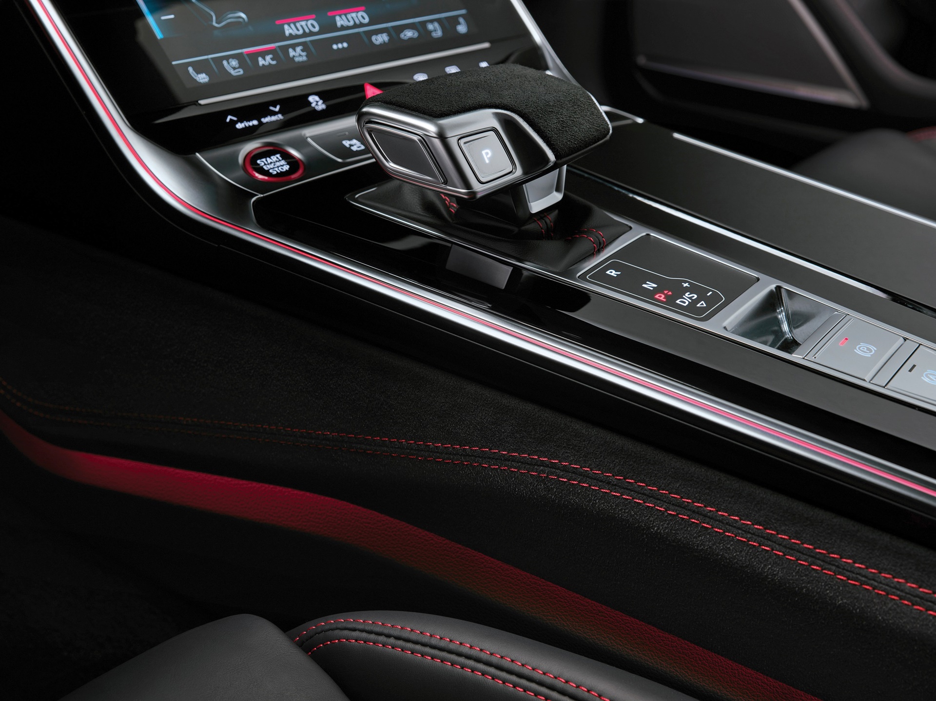 Audi RS RS 6 Avant Performance อาวดี้ ปี 2023 : ภาพที่ 7