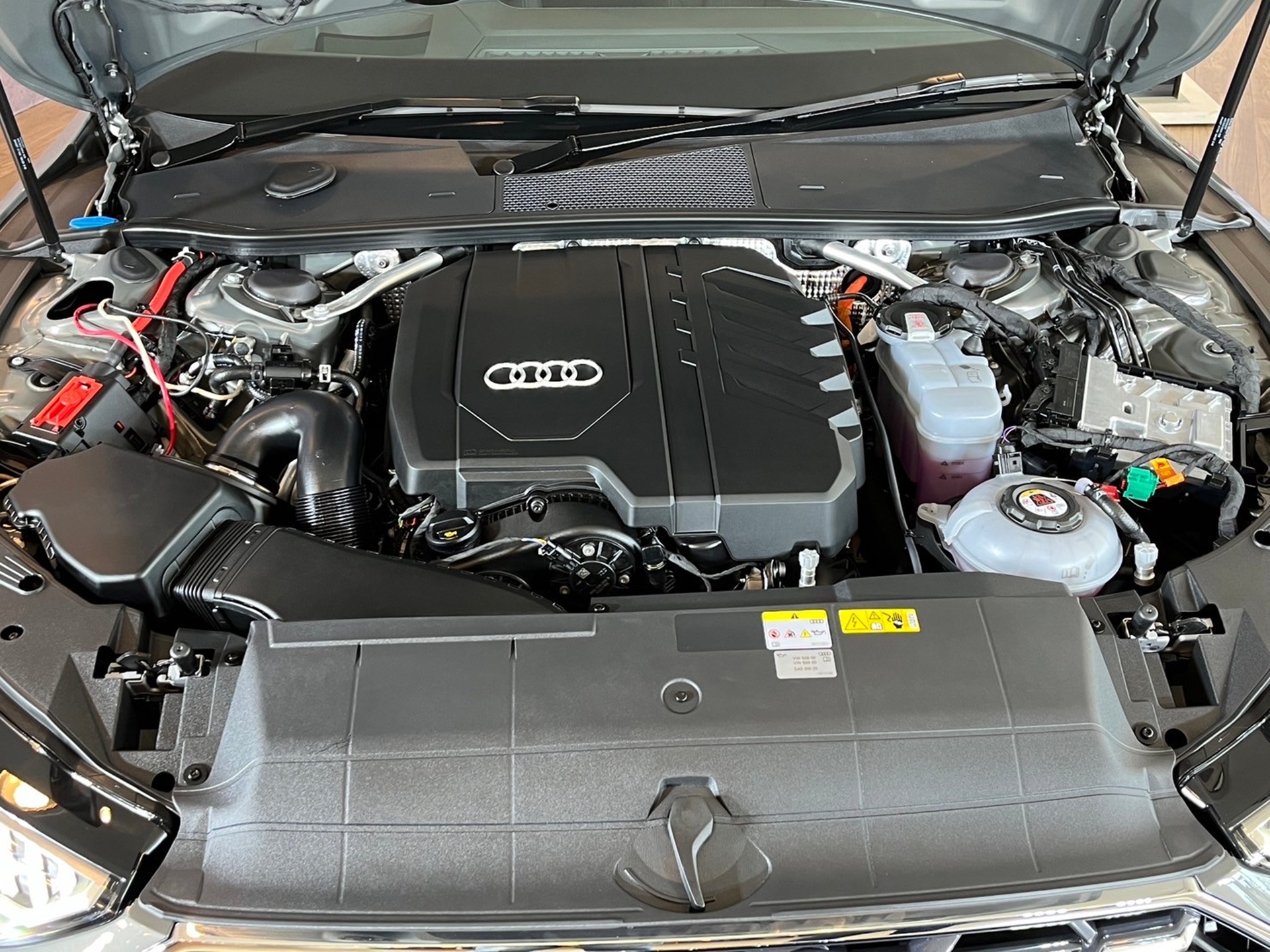 รูปภาพ อาวดี้ Audi A7 Sportback 55 TFSI e quattro S line Black Edition ปี 2023