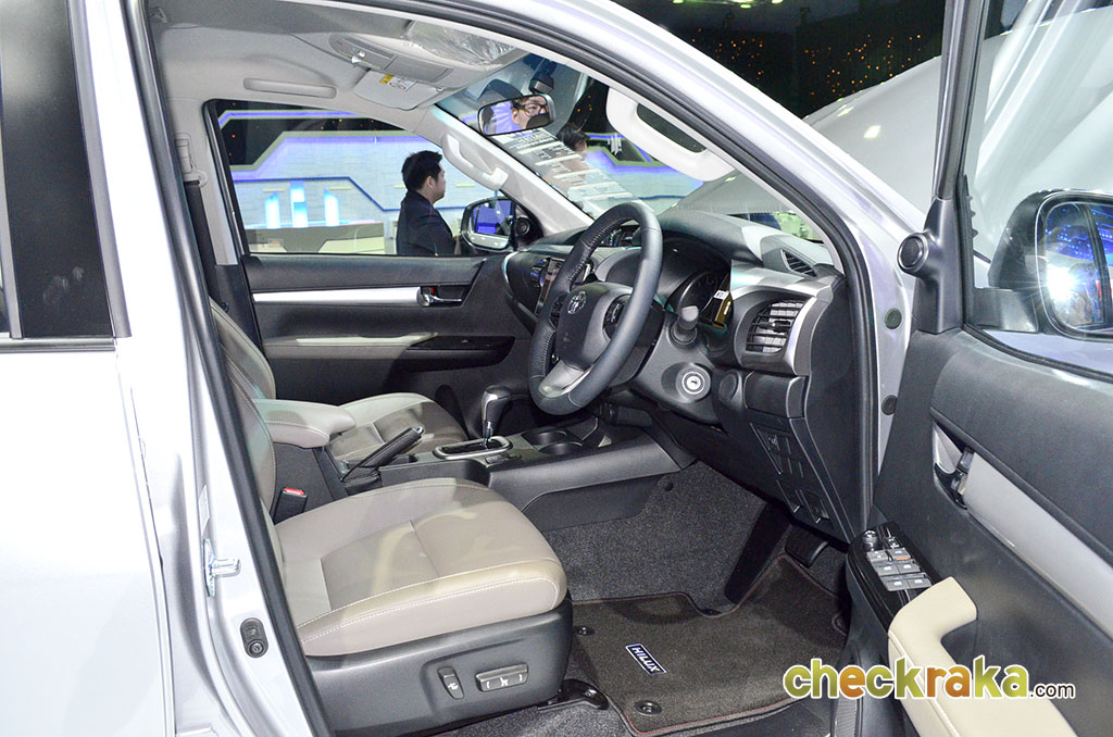 Toyota Revo Double Cab Prerunner 2x4 2.4G Plus AT โตโยต้า รีโว่ ปี 2015 : ภาพที่ 16