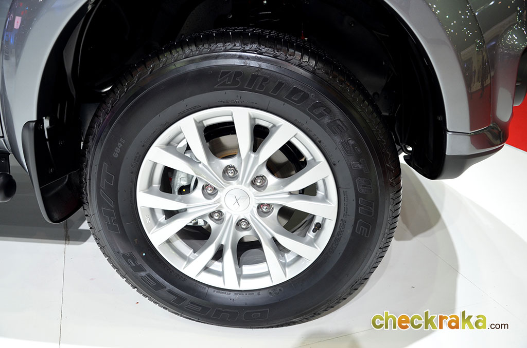 Mitsubishi Pajero Sport 2WD GT V6 มิตซูบิชิ ปาเจโร่ สปอร์ต ปี 2012 : ภาพที่ 11