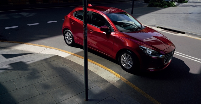 Mazda 2 1.3 S Sports มาสด้า ปี 2021 : ภาพที่ 18