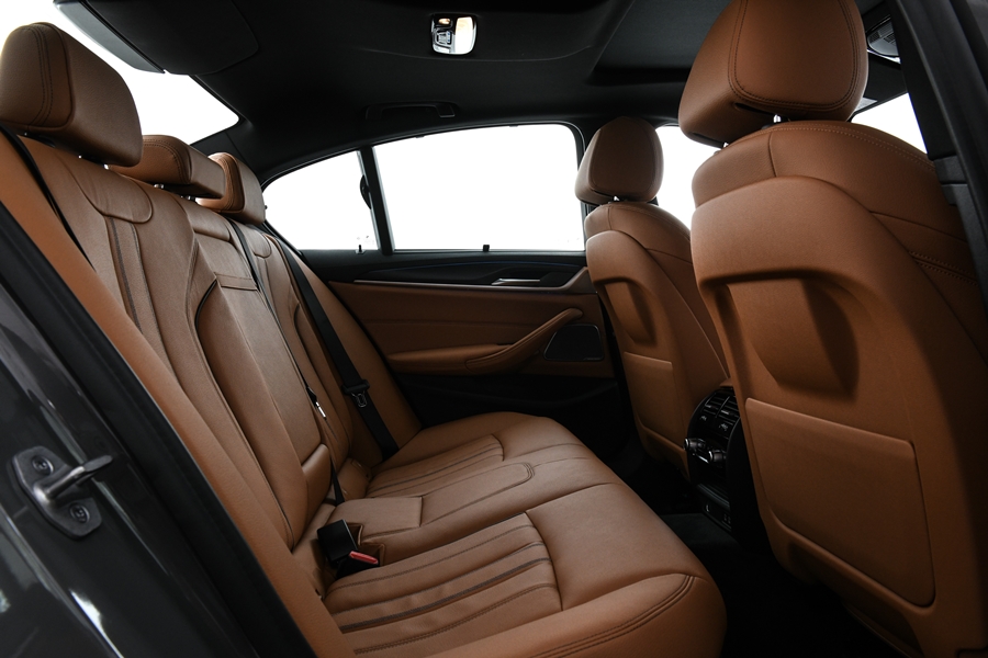 รูปภาพ บีเอ็มดับเบิลยู BMW Series 5 530e M Sport ปี 2021