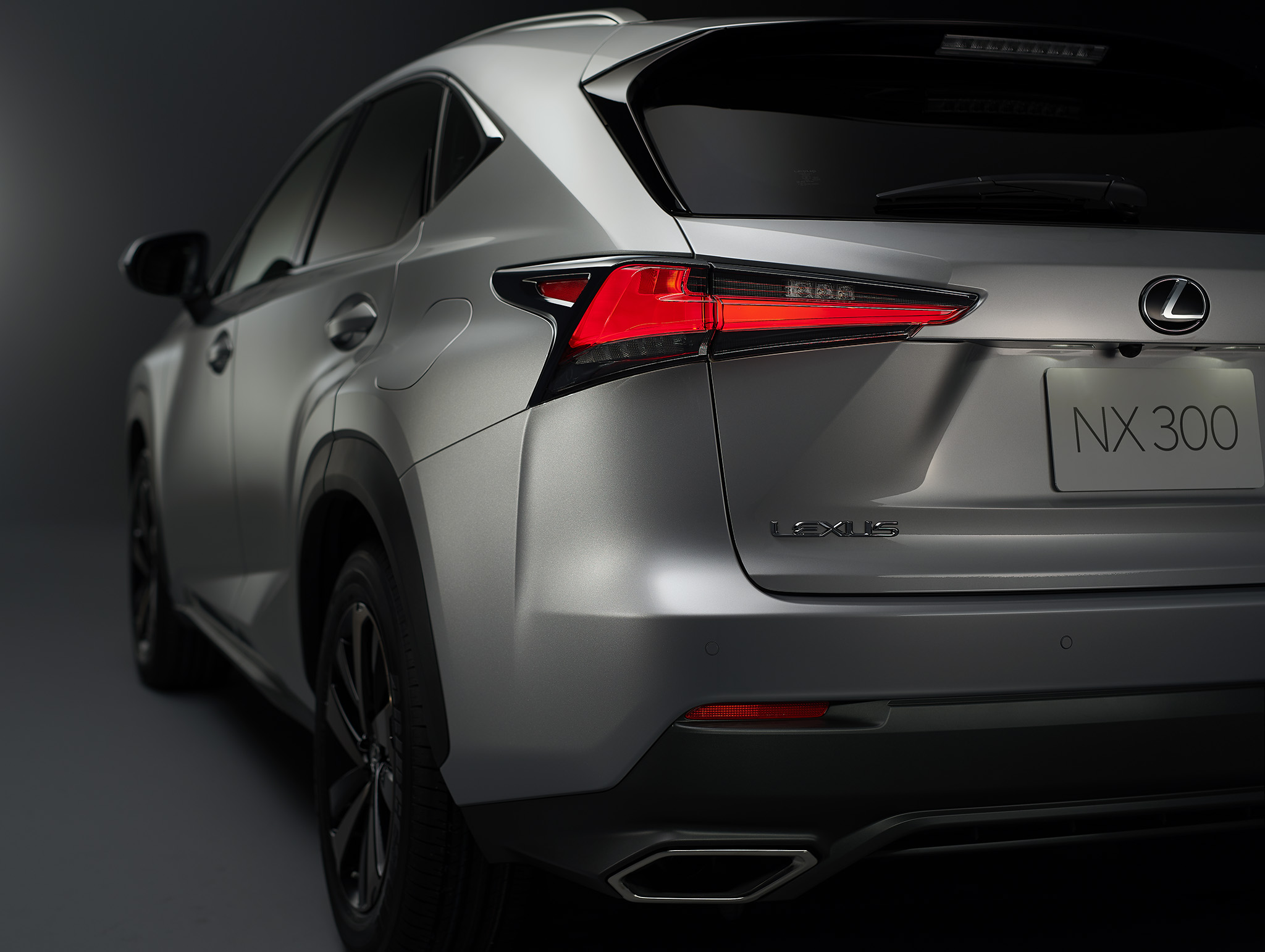 Lexus NX 300h F Sport เลกซัส เอ็นเอ็กซ์ ปี 2017 : ภาพที่ 6