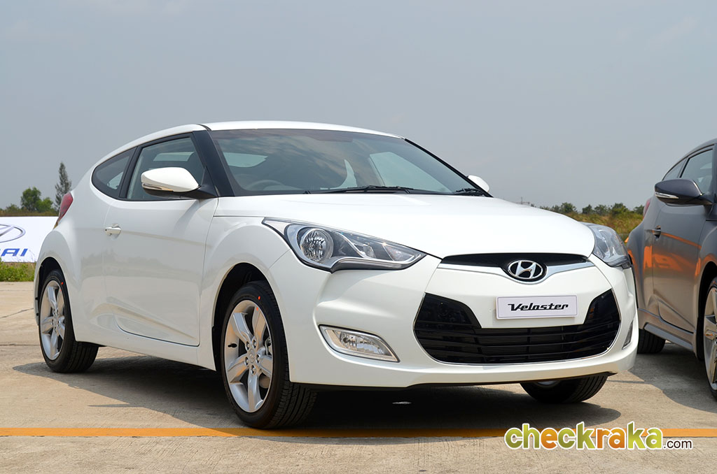 Hyundai Veloster Standard ฮุนได เวลอสเตอร์ ปี 2013 : ภาพที่ 9