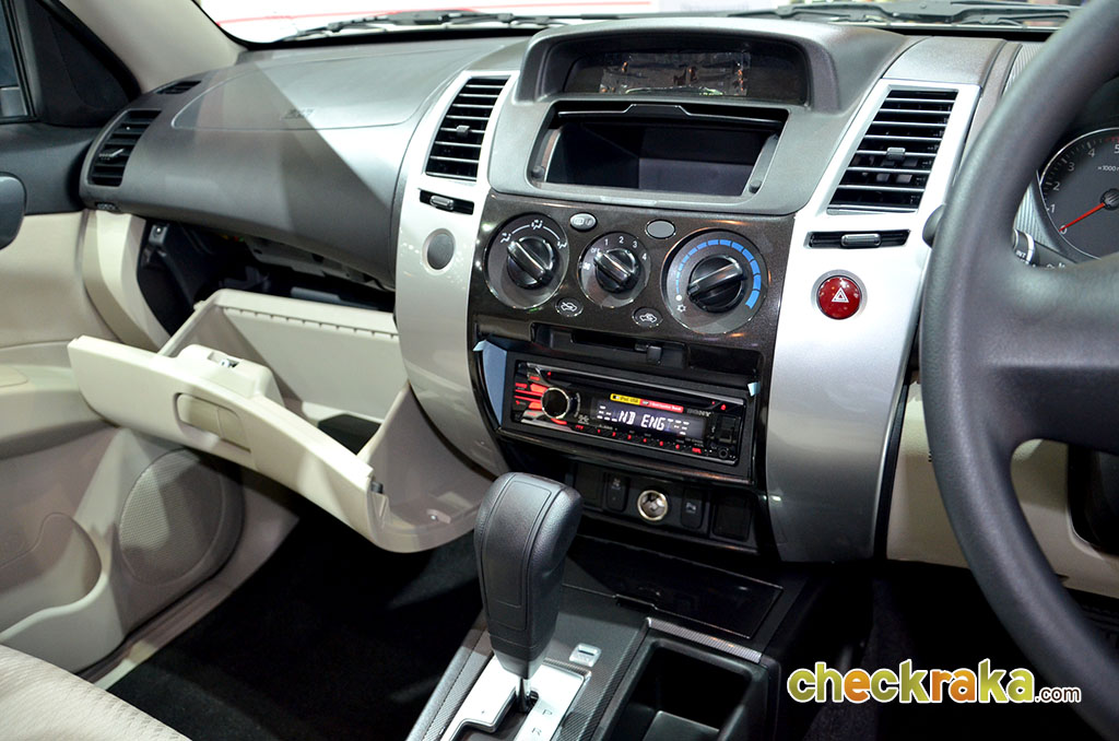 Mitsubishi Pajero Sport GLS (VG Turbo) มิตซูบิชิ ปาเจโร่ สปอร์ต ปี 2014 : ภาพที่ 12