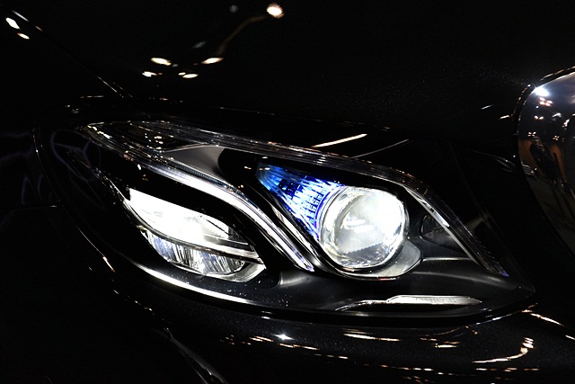 Mercedes-benz E-Class E 300 e Exclusive เมอร์เซเดส-เบนซ์ อี-คลาส ปี 2019 : ภาพที่ 8