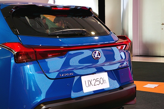 รูปภาพ เลกซัส Lexus UX 250h Luxury ปี 2019