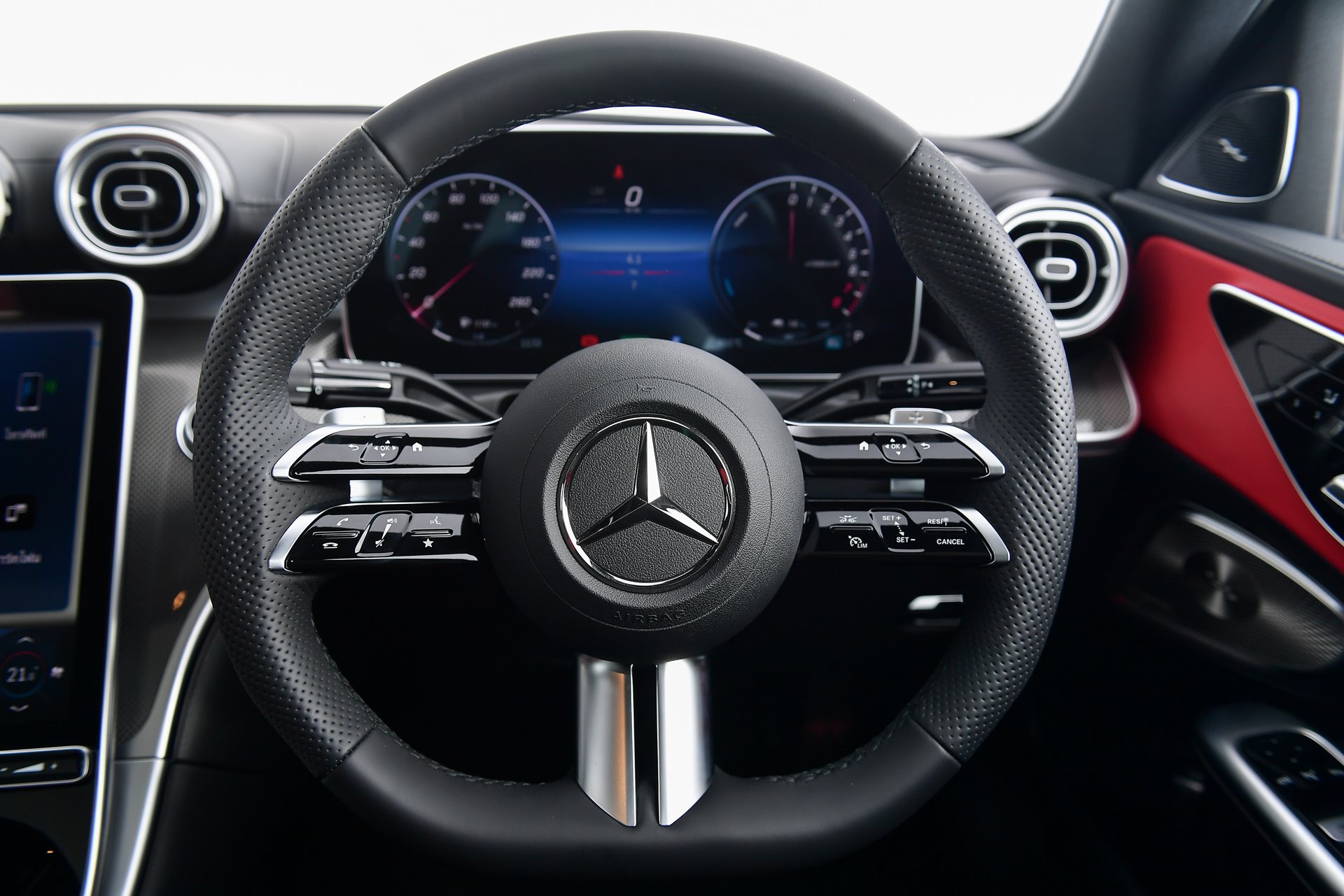 รูปภาพ เมอร์เซเดส-เบนซ์ Mercedes-benz C-Class C 350 e AMG Dynamic Night Edition ปี 2024