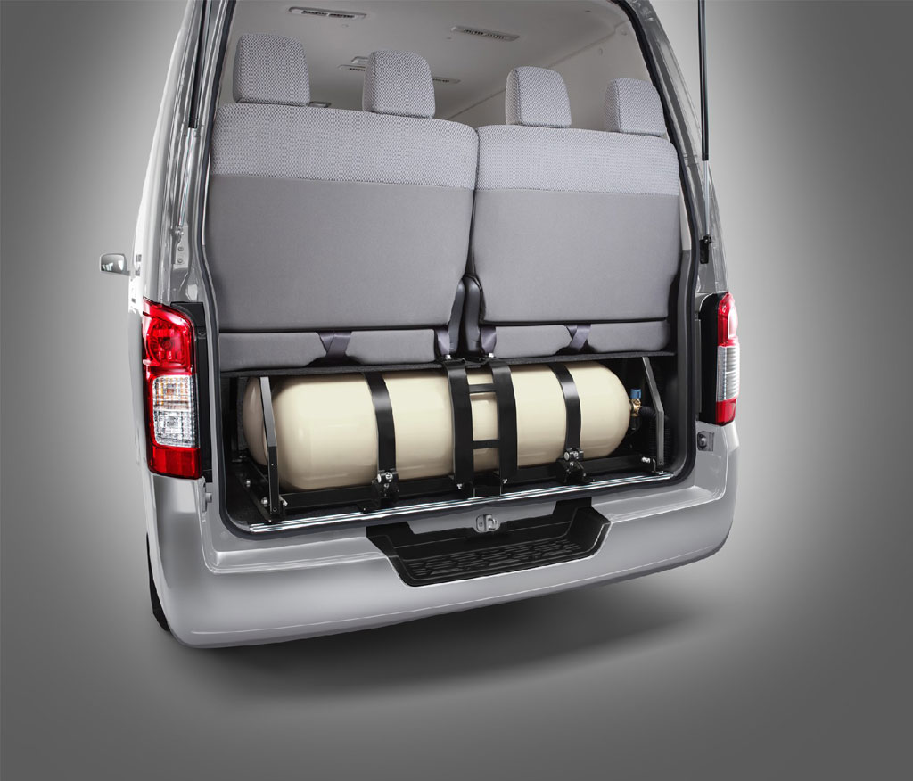 Nissan nv350