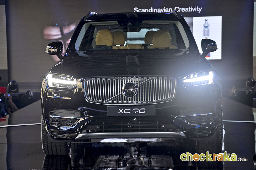 Volvo XC90 Recharge T8 AWD R-Design วอลโว่ เอ็กซ์ซี 90 ปี 2020 : ภาพที่ 14