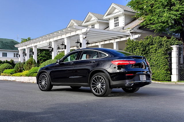 Mercedes-benz GLC-Class GLC 250 d 4Matic Coupe AMG Dynamic เมอร์เซเดส-เบนซ์ จีแอลซี ปี 2017 : ภาพที่ 3