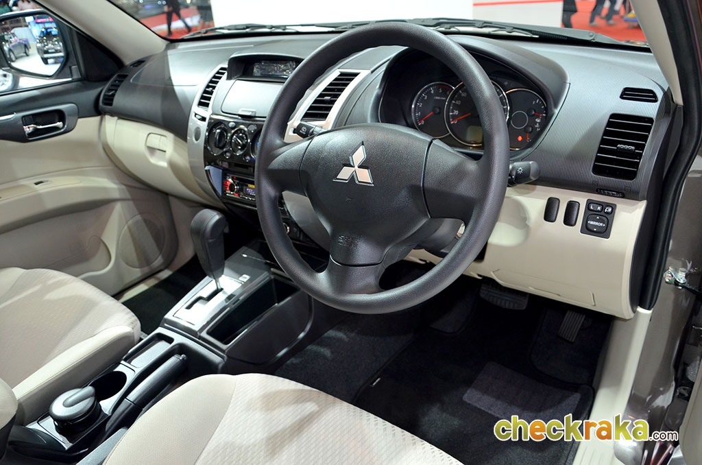 Mitsubishi Pajero Sport GLS (VG Turbo) มิตซูบิชิ ปาเจโร่ สปอร์ต ปี 2014 : ภาพที่ 11