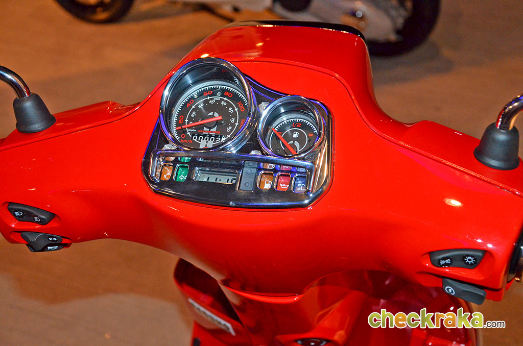 Vespa S 125 3Vie Raduno Edition เวสป้า ปี 2015 : ภาพที่ 10