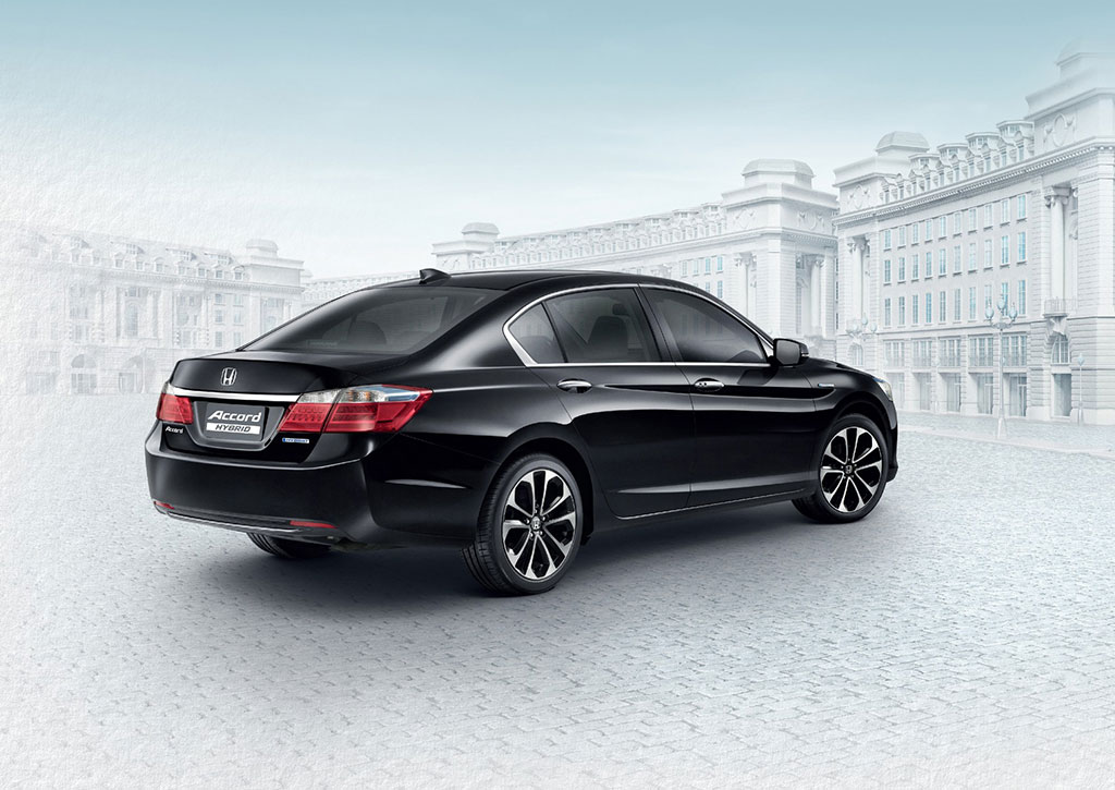 Honda Accord Hybrid 2.0 Tech ฮอนด้า แอคคอร์ด ไฮบริด ปี 2014 : ภาพที่ 2