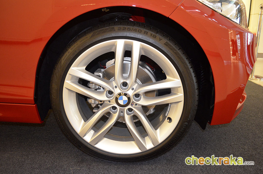 รูปภาพ บีเอ็มดับเบิลยู BMW Series 2 218i Coupe M Sport ปี 2015