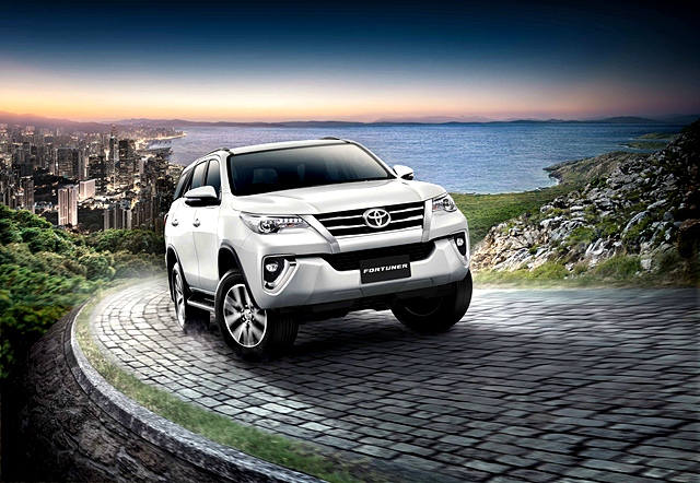 Toyota Fortuner 2.4G MT MY2017 โตโยต้า ฟอร์จูนเนอร์ ปี 2017 : ภาพที่ 14