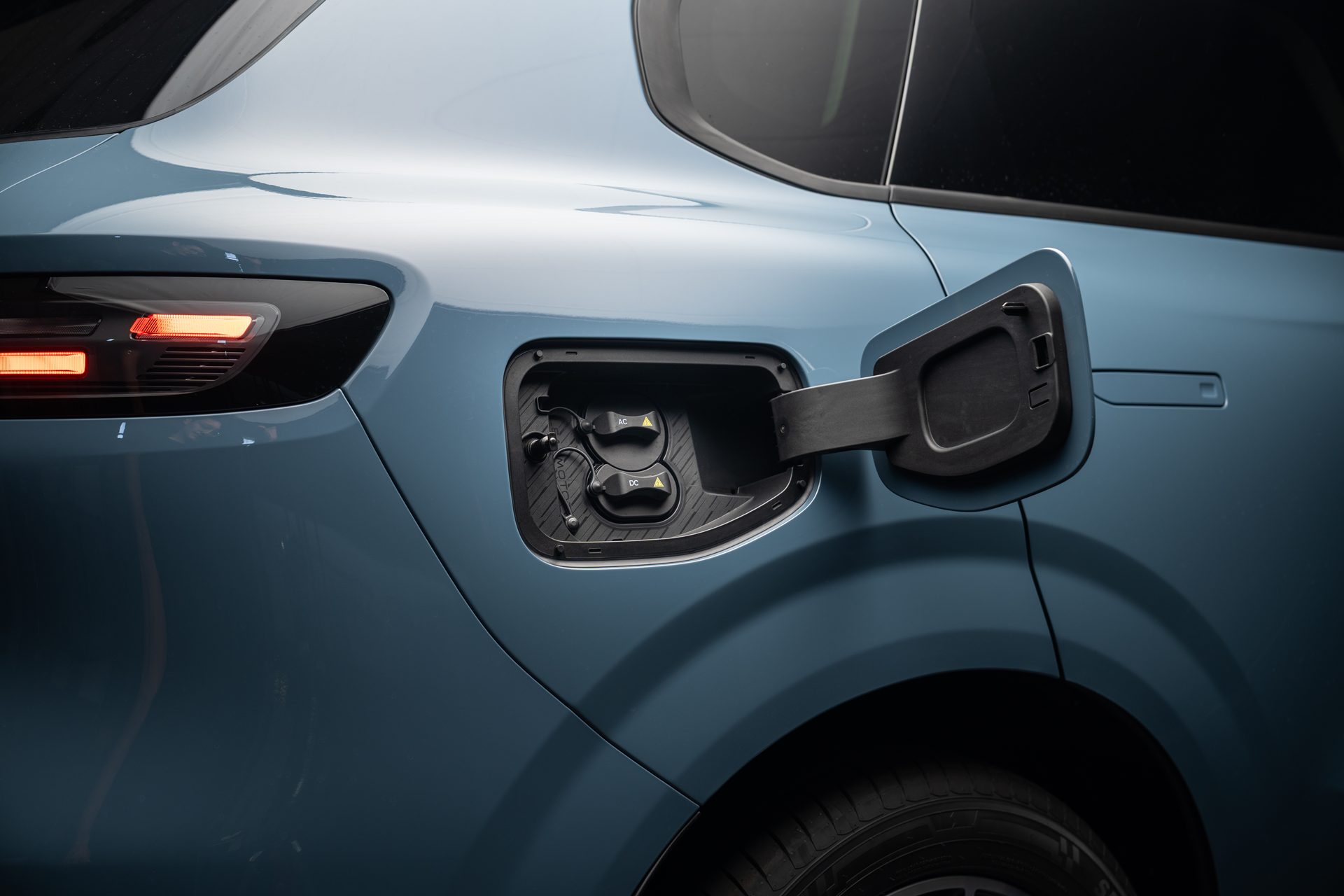 รูปภาพ ลีปมอเตอร์ Leapmotor B10 Design ปี 2025