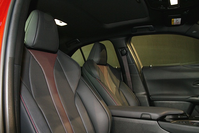 รูปภาพ เลกซัส Lexus UX 250h Luxury ปี 2019