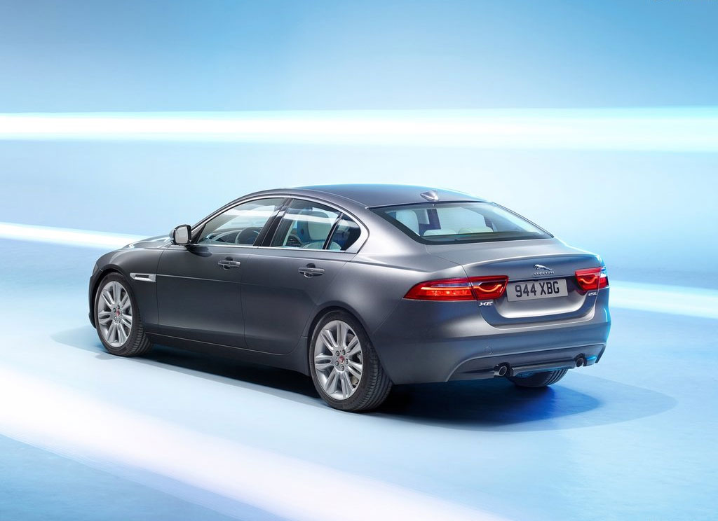รูปภาพ จากัวร์ Jaguar XE 2.0 Portfolio ปี 2015