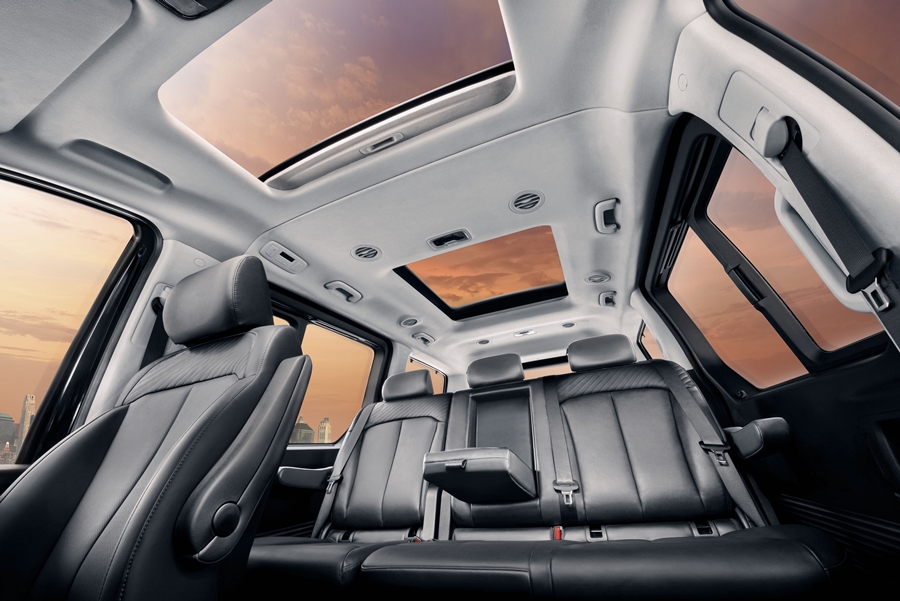 รูปภาพ ฮุนได Hyundai Staria Premium with sunroof (euro5) ปี 2024