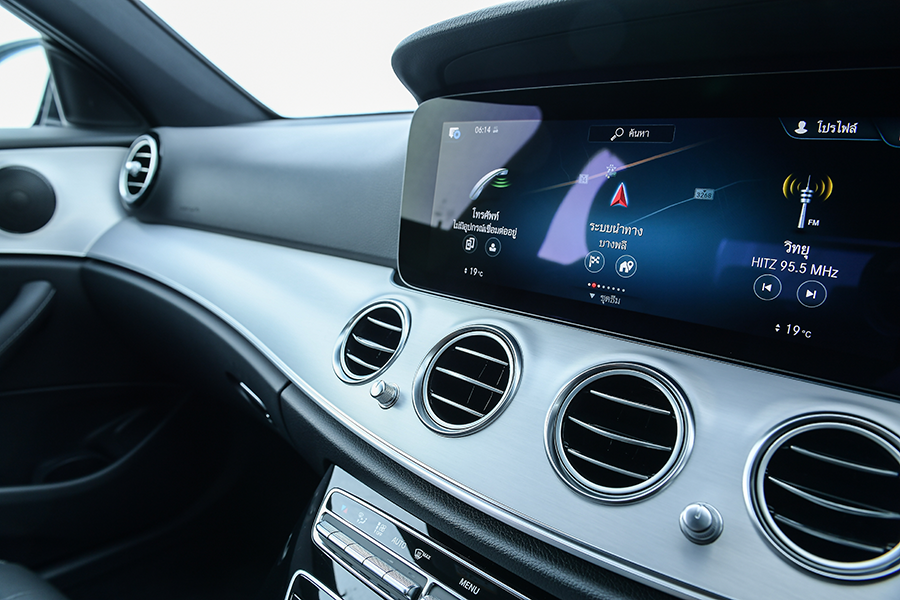 รูปภาพ เมอร์เซเดส-เบนซ์ Mercedes-benz E-Class 220 d AMG Sport ปี 2021