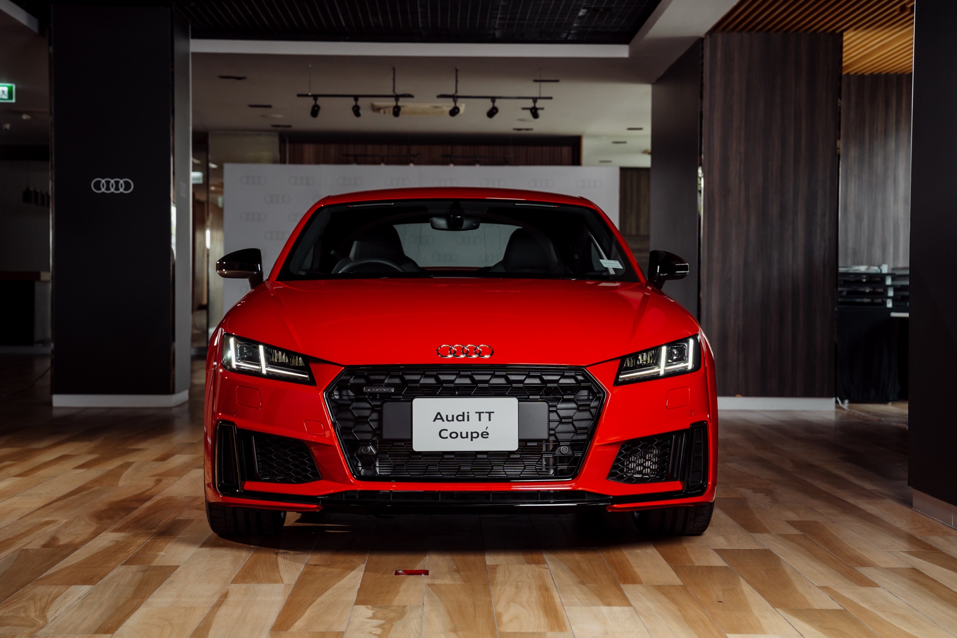 Audi TT Coupe Final Icon Black อาวดี้ ทีที ปี 2023 : ภาพที่ 2