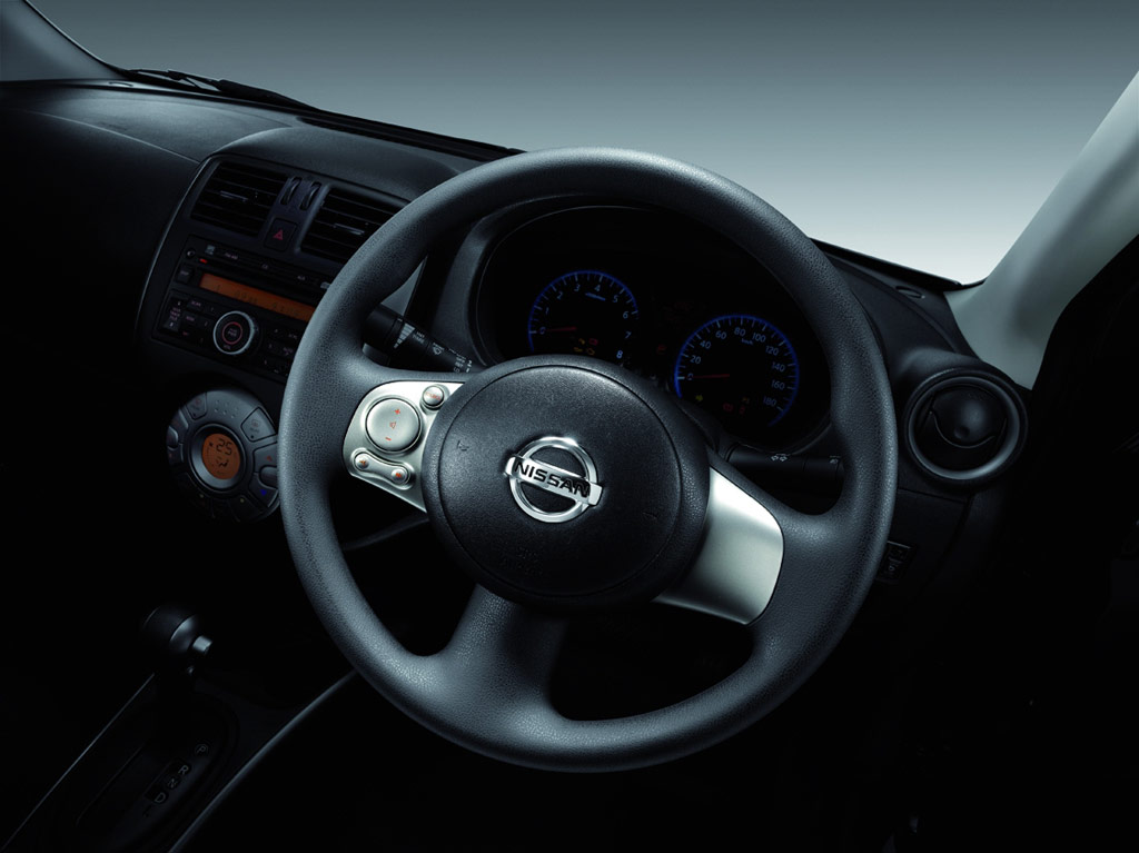 รูปภาพ นิสสัน Nissan Almera S ปี 2011